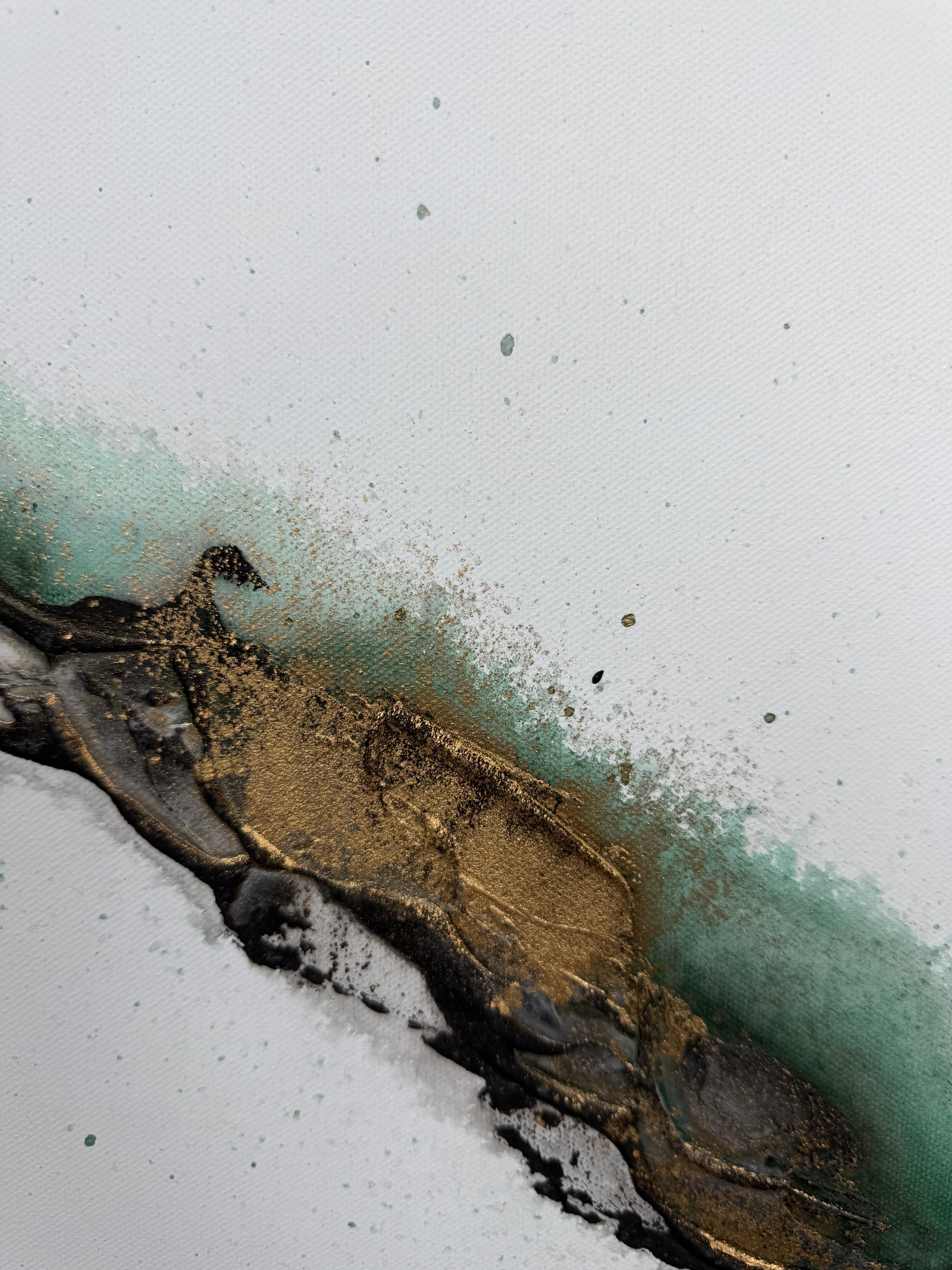 Close-up of the gold and black ridge running through green in Rooted 1